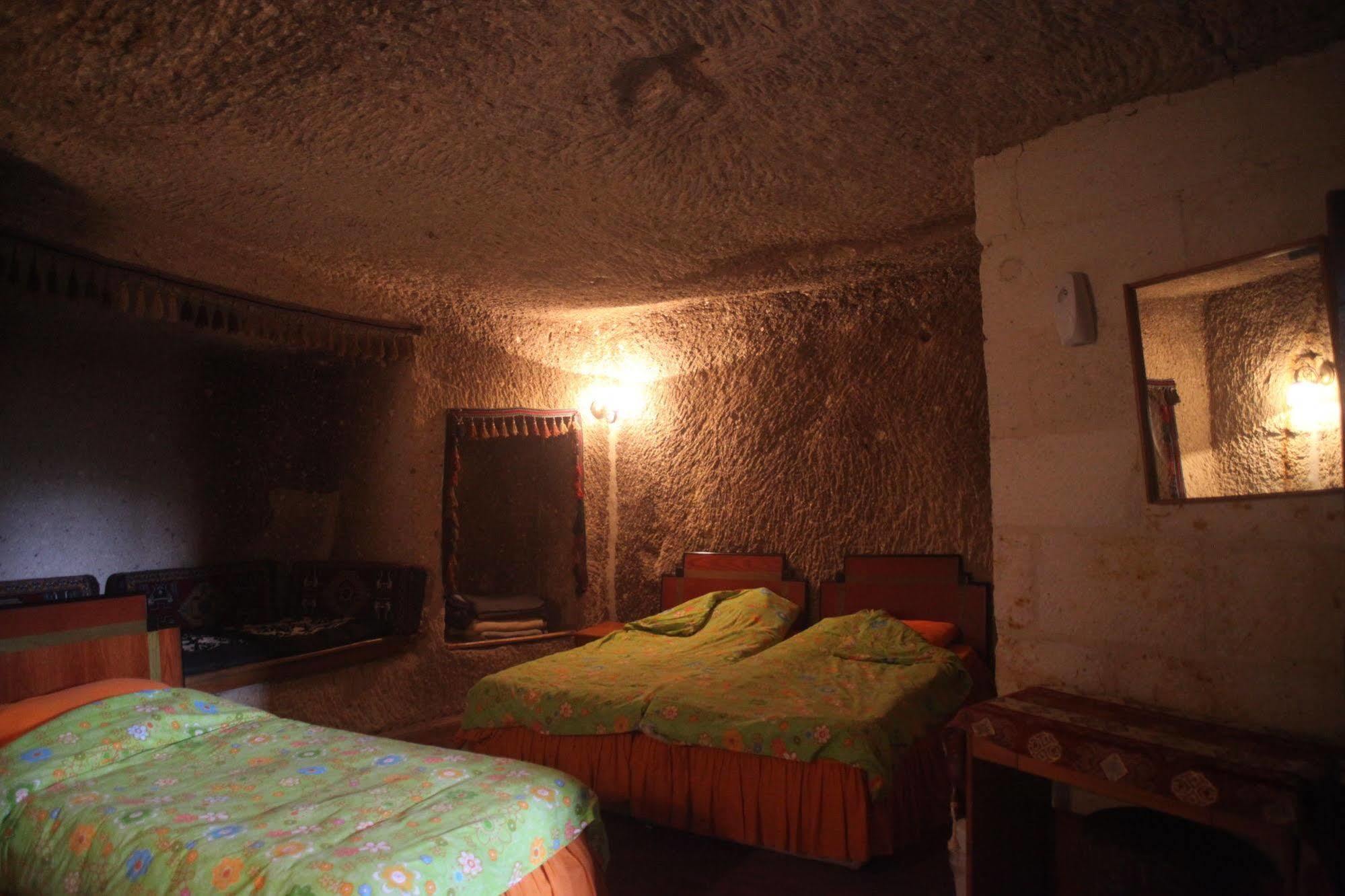 Sato Cave Hotel Goreme Exterior photo