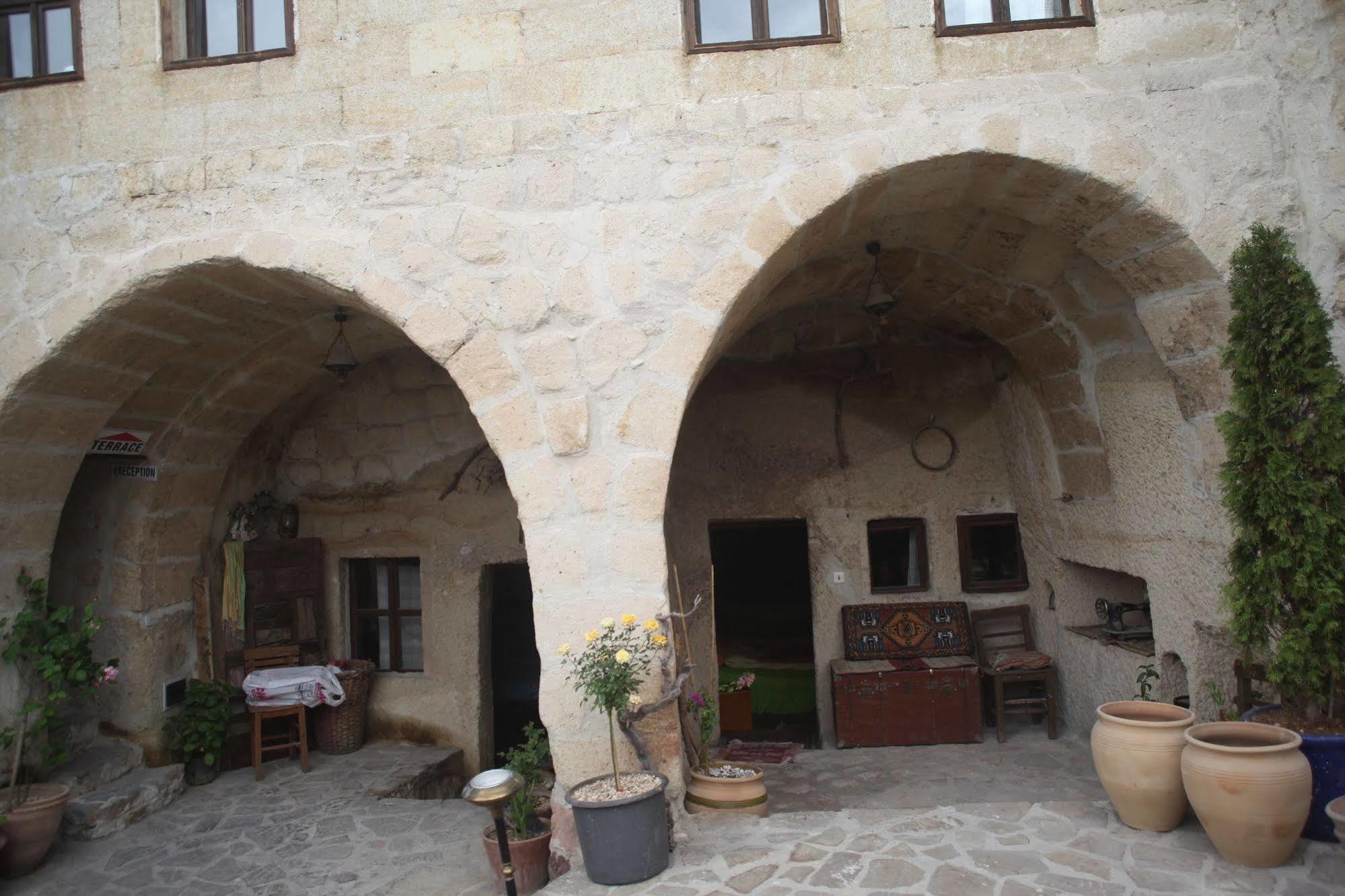 Sato Cave Hotel Goreme Exterior photo